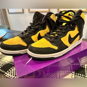 Nike Dunk High size 10 mens